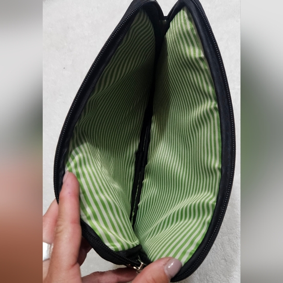 Kate Spade Black Padded Tablet IPad Case Green Striped Interior "Out Of Office" - Picture 2 of 4